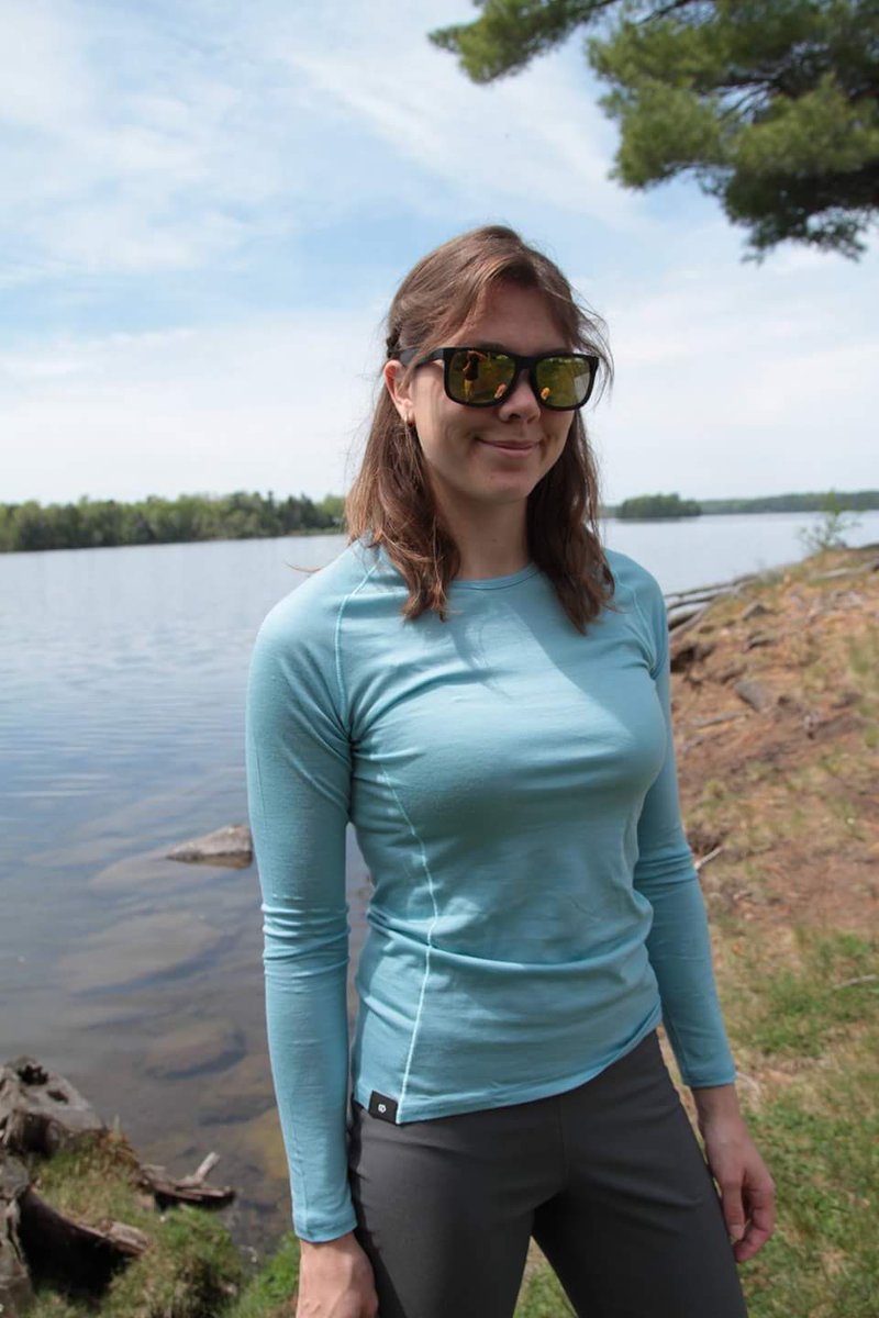 Mish1100's tweet photo. Love the Skylark @WoolPro baselayer 💙 https://t.co/PiniHaTyx8