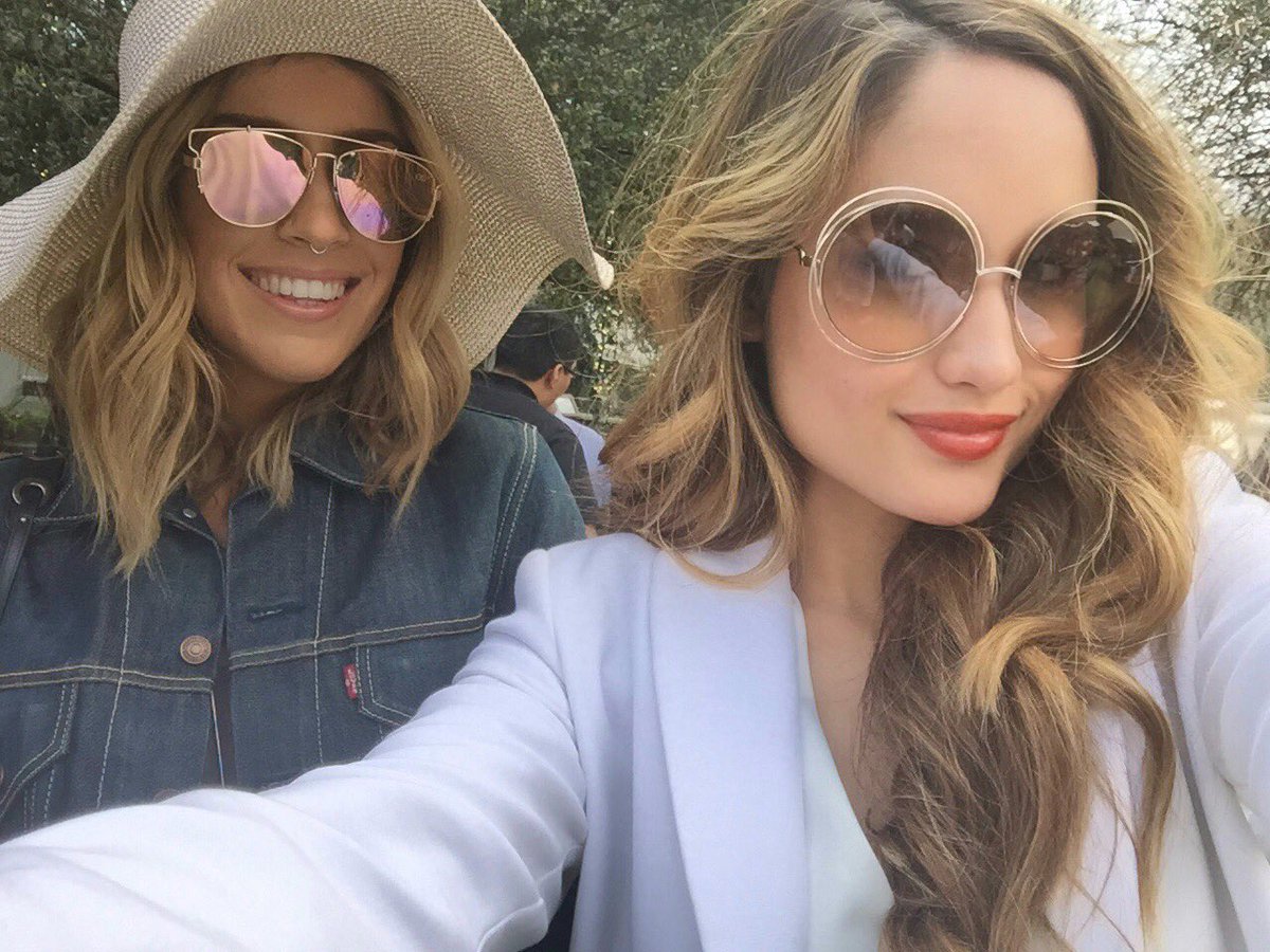 Beautiful Saturday with friends in Malibu.💕