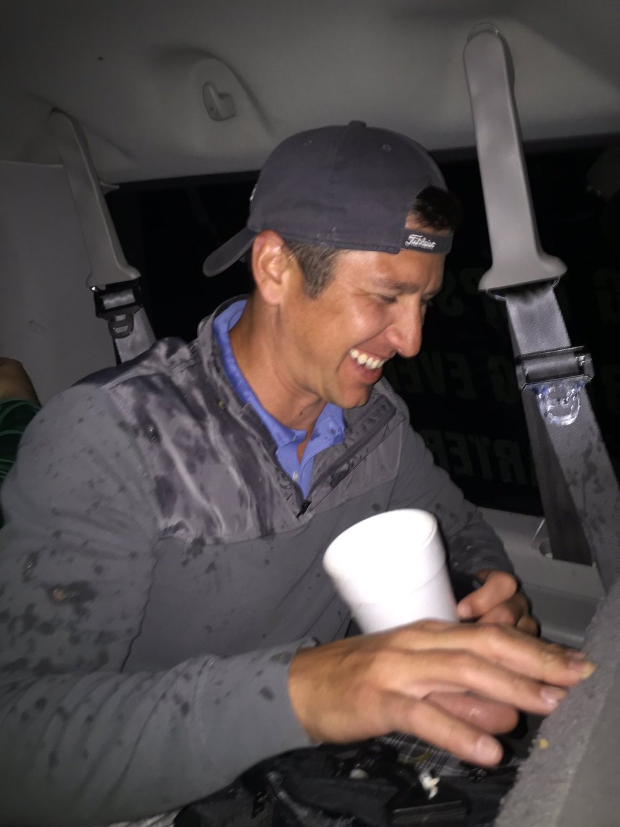 mrobinson1026's tweet photo. Puke on your neighbor is the new closest to the hole ..... #tKOX https://t.co/I0QkWlTw1B