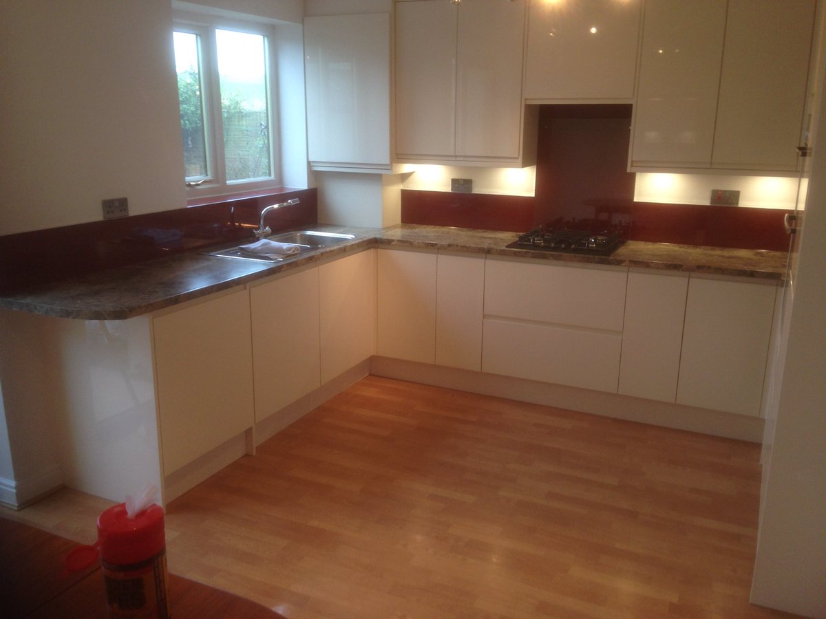 One of the recent kitchens. For a great customer in Tingley.