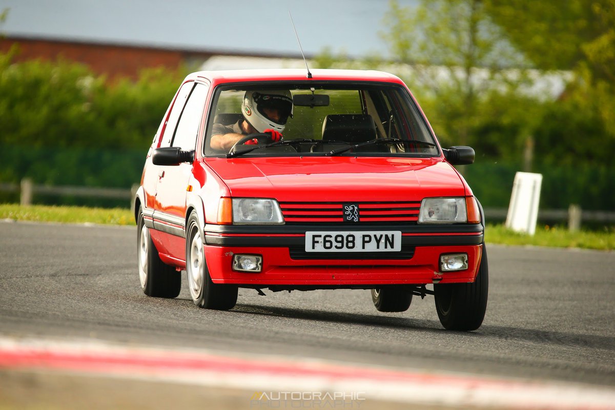 lee_marshall's tweet photo. One for @AdamTowler and @WillBeaumont I do love a bit of #tripodding! 205GTI+Cocking a wheel=perfection https://t.co/QOxioYPYq3