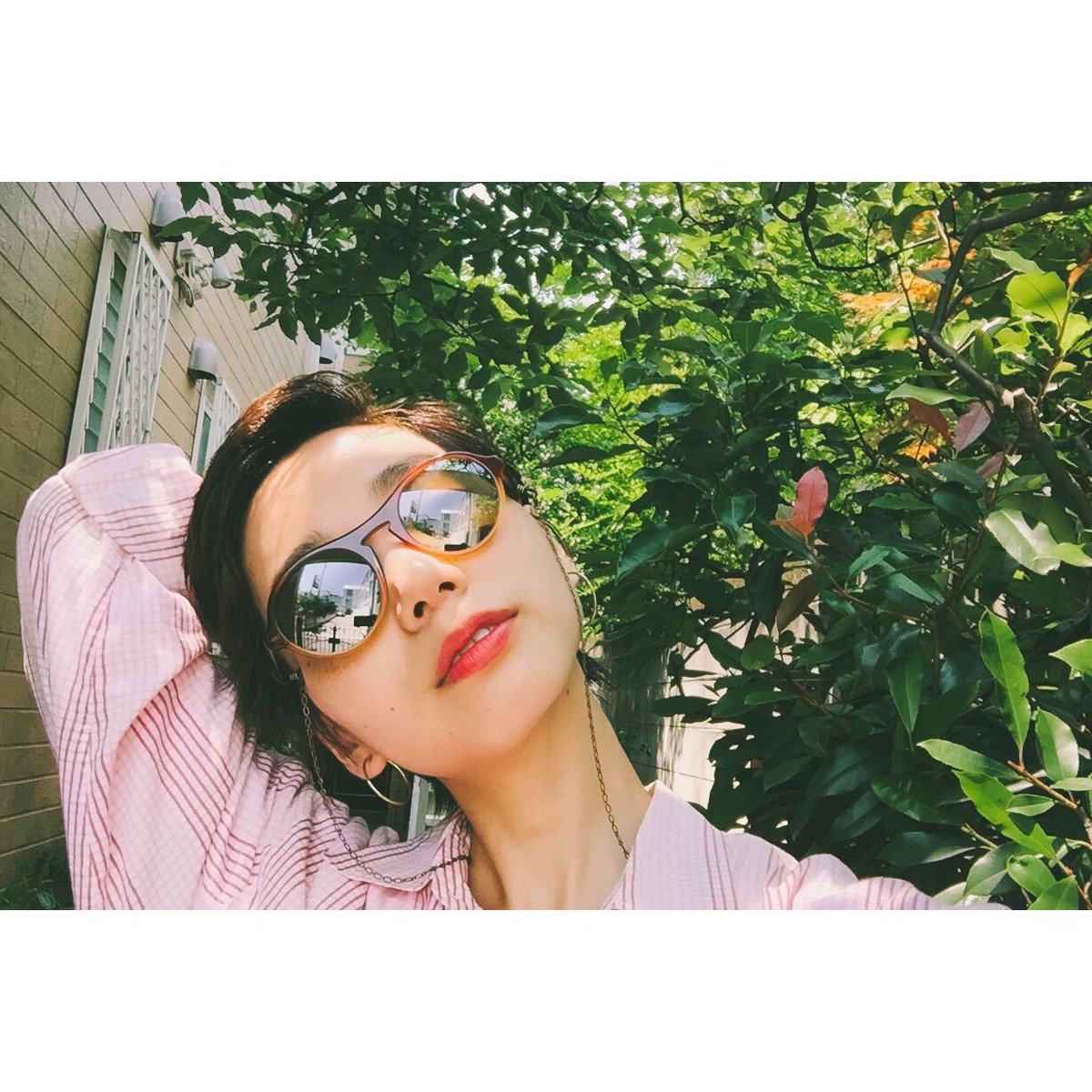 sahomin1124's tweet photo. 今日はすごく天気いいな〜🌞✨

本日も13:00〜21:00@kodona_tokyo にいます❤️

#new #eyewear #nuiit #shirt #MARNI 
https://t.co/w94RuI72mV https://t.co/Dd7alpxSe5