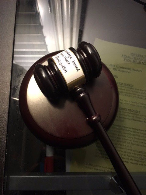 Had a swell time at the annual debate banquet today with @16mattdh22 and <a href="/carolynfinity/">my brilliant friend where are you</a>. I also #gaveled!