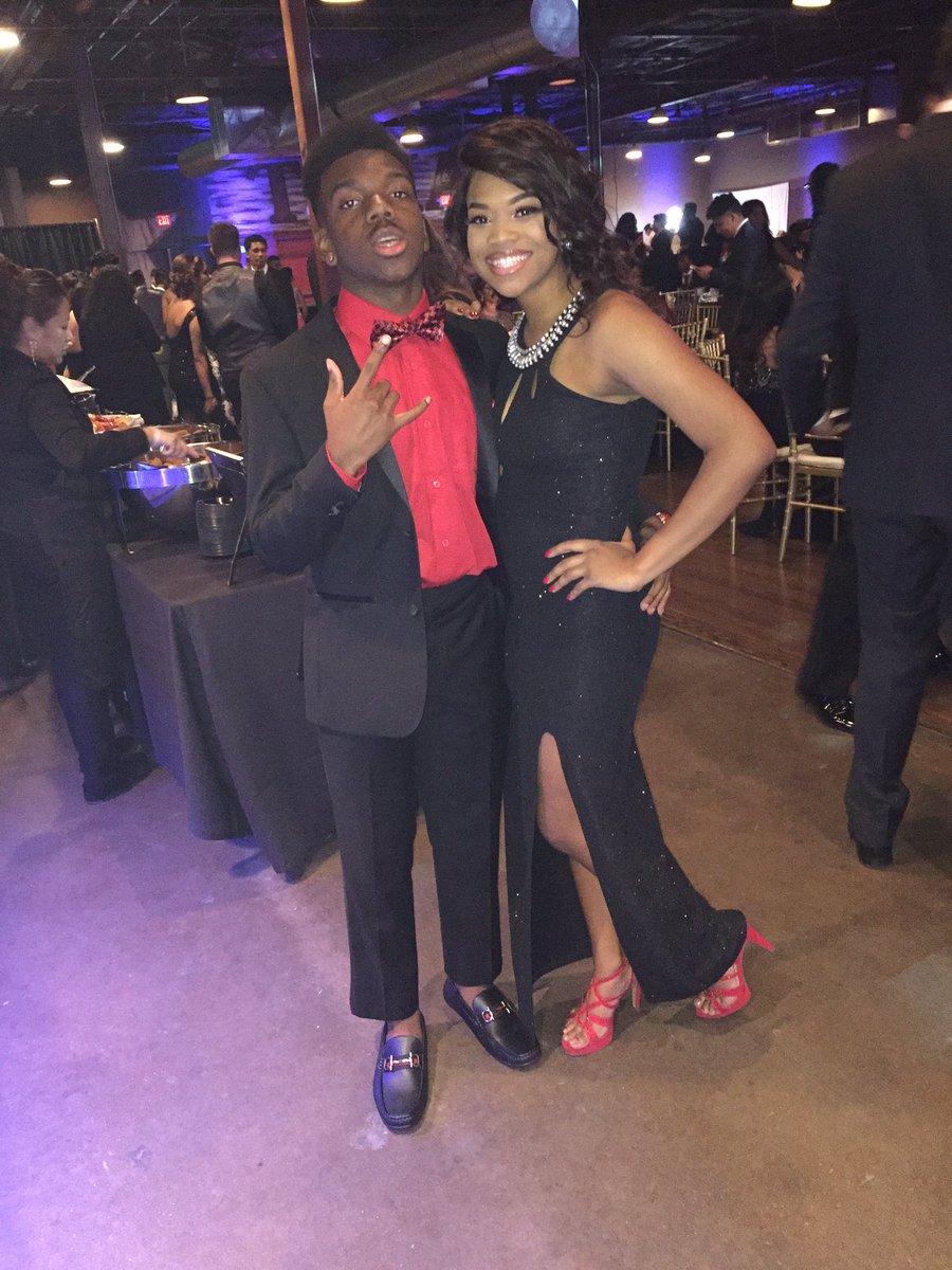 LuhDuffBeats's tweet photo. #Prom2k16 https://t.co/yRceuTyX2A
