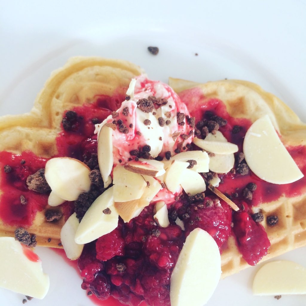 Super fun morning hosting some lovely ladies for @NZBCF  #pinkribbon breakfast!