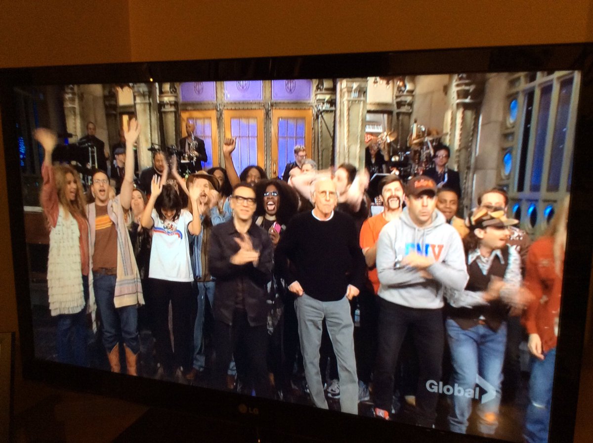 DeepThoughtsSNL's tweet photo. And goodnight! #SNL41 https://t.co/RAaCzJ2bLD