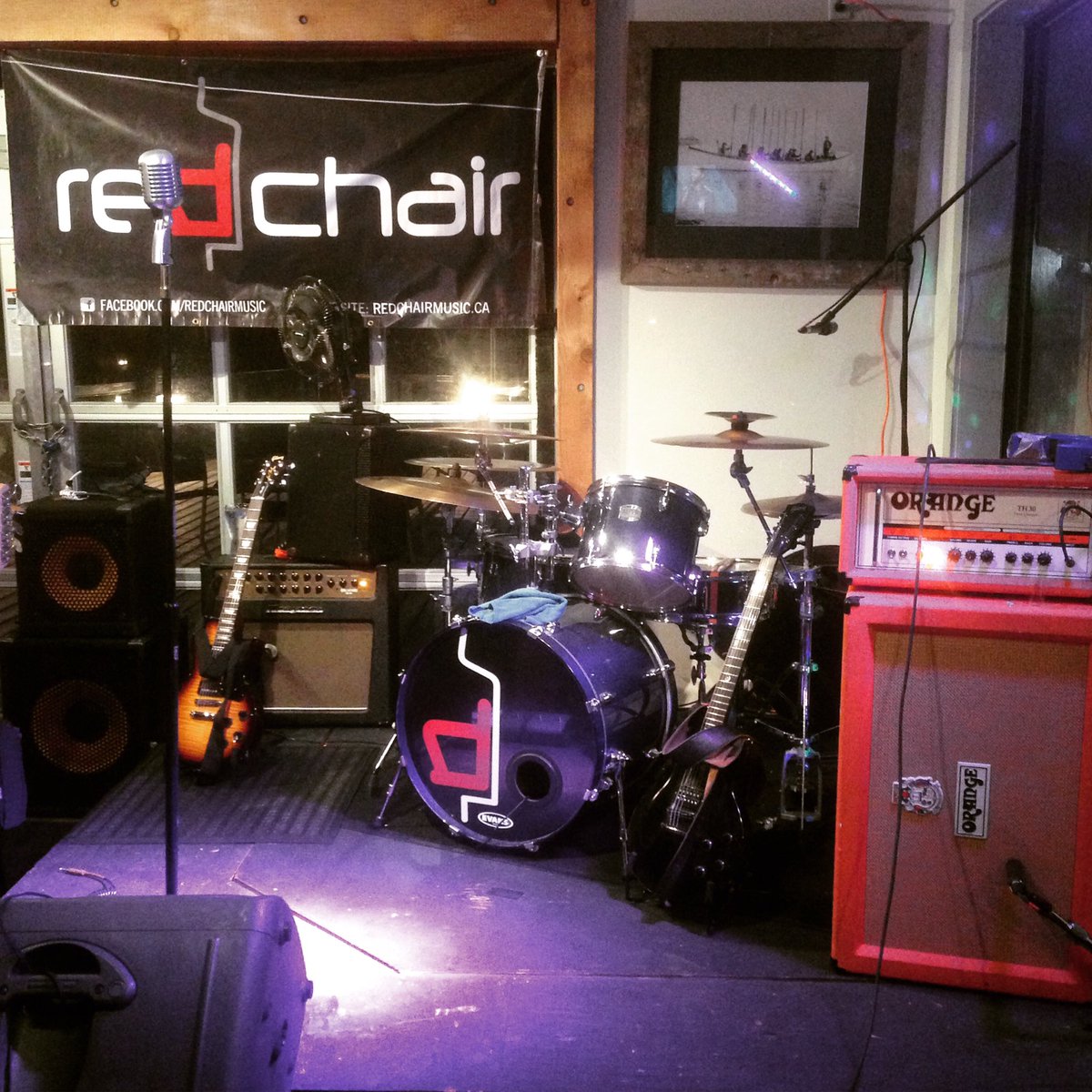 RedChairBand_'s tweet photo. Rocking Jacks Pub in #Tofino again tonight! #rock #livemusic https://t.co/IxY26I7JIe
