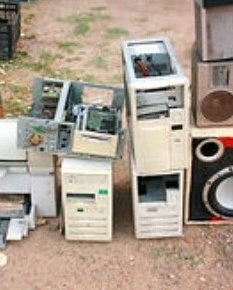 recyclass's tweet photo. Compramos, computadoras y partes dañadas https://t.co/qmBBXYEDbk