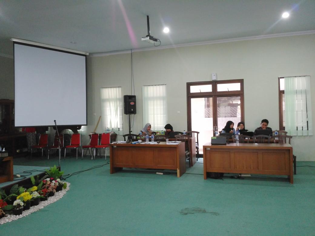 Suasana break pelatihan penulisan hari kedua nih, terus semangat mengikuti acara selanjutnya ya teman-teman!