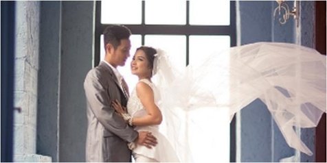 radiountar's tweet photo. Putri Titian & Junior Liem akhirnya resmi menikah kemarin malam loh, SobMud! Happy Wedding :) #ThisWeekHits https://t.co/y1avpYQWnZ