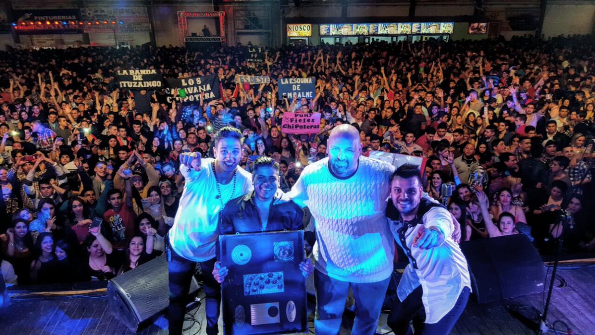 chinoqlokura's tweet photo. Gracias gente! Premio para ustedes! Gracias de corazón! https://t.co/HwQ3qAWlxc