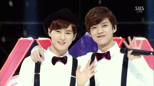 kimjvncott0n's tweet photo. Happy Birthday to our precious leader, Kim Junmyeon 🙆 thanks for being a good bro to luhan &amp; yixing ❤ #HappySuhoDay https://t.co/hBRq1eLJUY