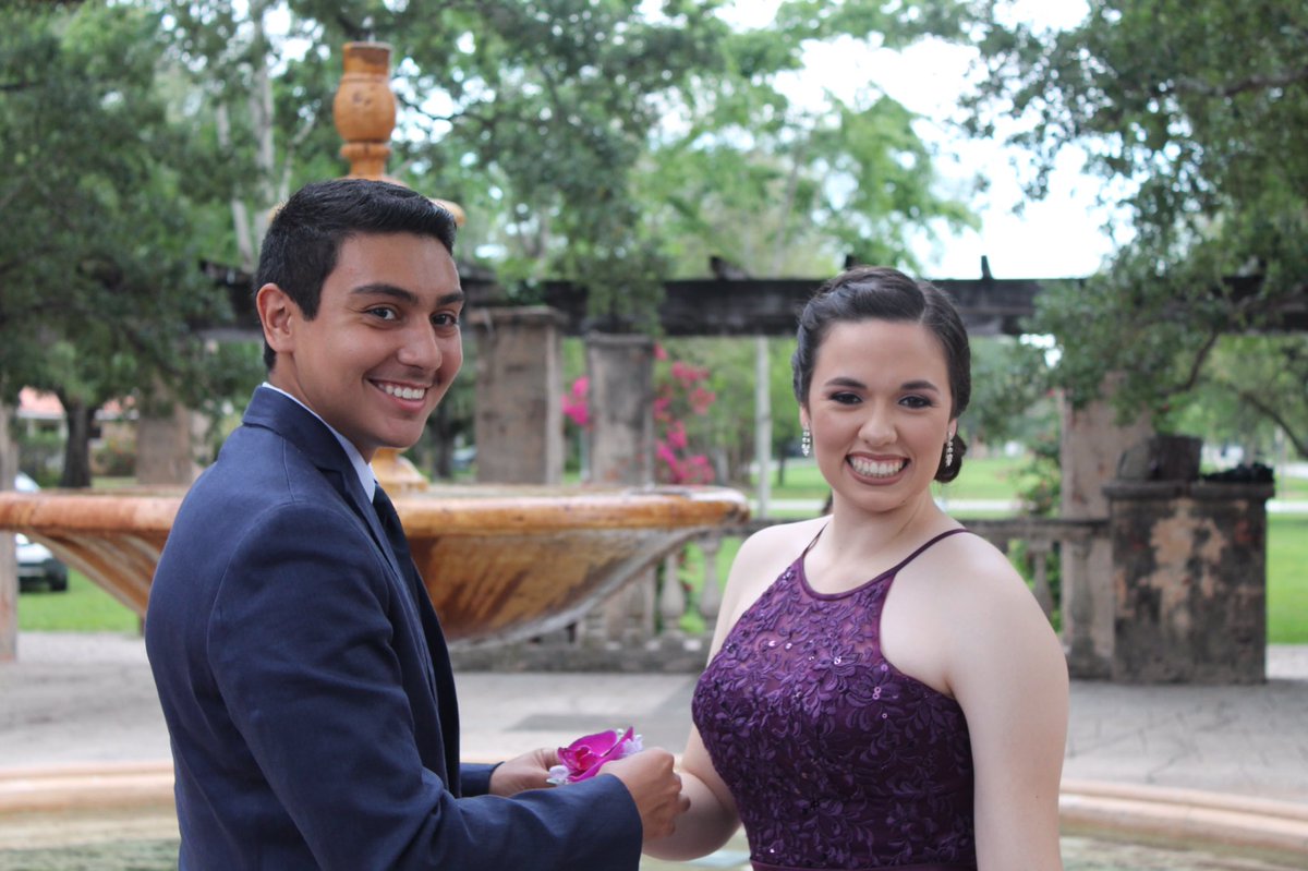 prom 💜