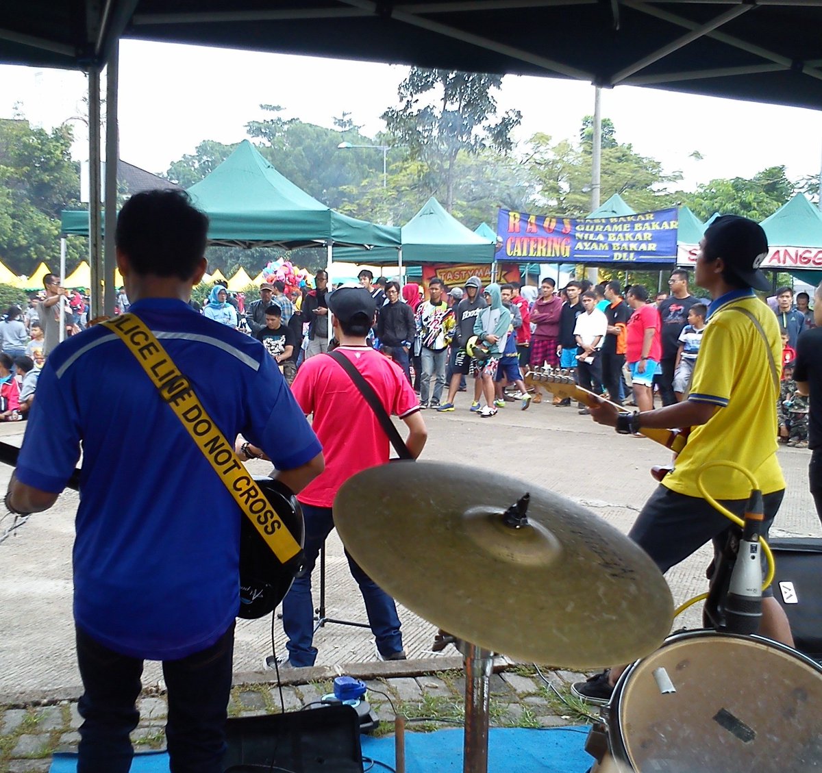 Terimakasih teman-teman keluargapunkers soreang,suara kalian menang sangat merdu;)