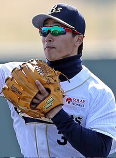 orix2009's tweet photo. 昨日、なんで安達出てないねんとか言ってた人おって思った。

テレビ中継で観てる人、安達の首見たことありますよね。。
やっぱりしんどいのではないでしょうか。
それでも先日のファインプレー凄かったです。
１日ぐらいの休養は必要ではないか https://t.co/FI9EQStfSA
