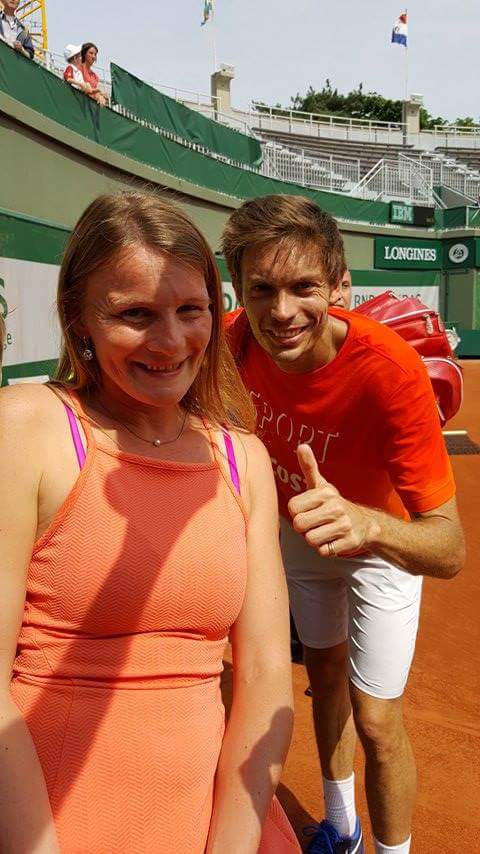I was in orange too yesterday, so i asked for a souvenir photo. :) May the rest of this RG be just as good. :))