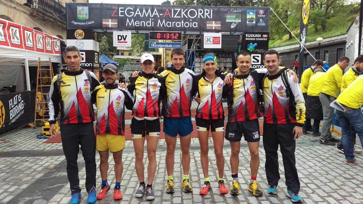 Equip de la Selecció Catalana Curses per Muntanya #FEEC a punt per a la <a href="/ZegamaAizkorri/">Zegama Aizkorri</a> Molta sort a tots!