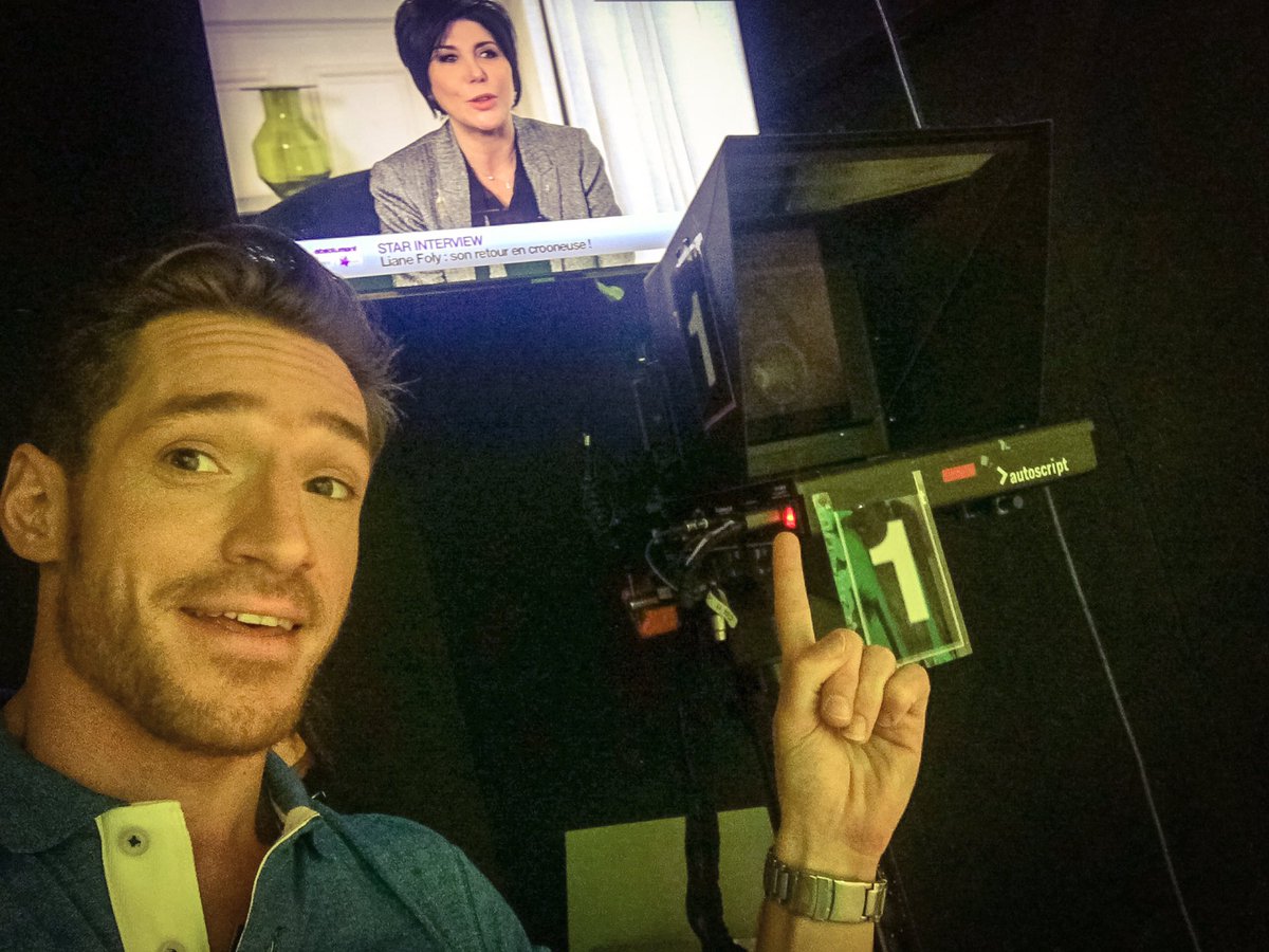 DLantin's tweet photo. Tout de suite sur #M6 ne manquez pas mon coup de cœur pour une artiste que j'aime beaucoup @LianeFoly #Crooneuse https://t.co/7BPHJvnjf8