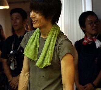 まさんぬ Senritsutareme なんか 男気があるのでかっこいいです ちなみに 倫也さんも舞台で共演された窪田正孝さんのこの血管は一体どうなってるんですかね これは男性から見てもなかなかの血管ですかね T Co Vsbivocthe Twitter