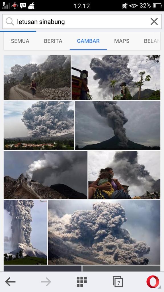 reno_khd's tweet image. Semoga cepat berlalu bencana ini #PrayforSinabung #Humanityfirst #jalinmerapi #humanityfirstindonesia