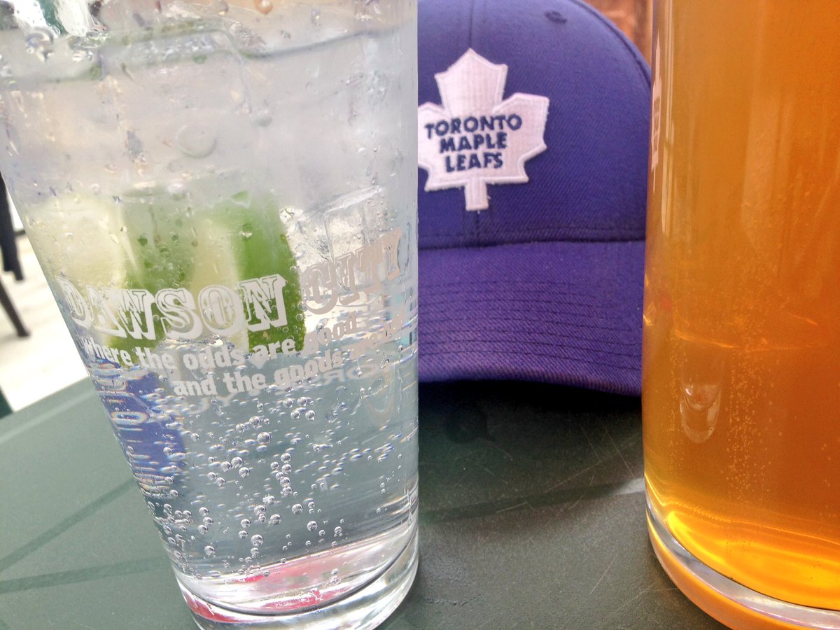 notravelplan's tweet image. @DawsonCityYukon "Where the odds are good and the goods are odd." #bombaypeggys @driftwoodbeer