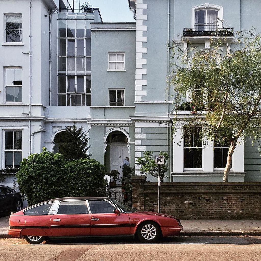 what_fran_said's tweet photo. Spotted in Primrose Hill, London - #asundaycarpic .
.
#London #drivetastefully #soloparkin… https://t.co/gqdiqV19FJ https://t.co/AQh9qJvFfE