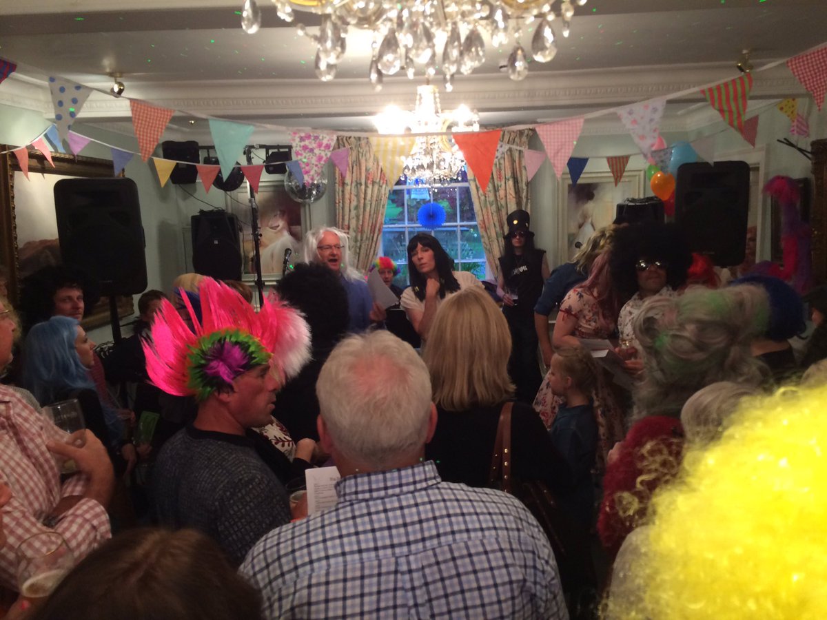 Absolutely amazing nite <a href="/boynearmspub/">boynearmspub</a> for #lukeamiacare #charity #wigbash