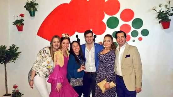 FerGarciaGr's tweet photo. Dicen que los amigos son la familia que escogemos... https://t.co/WTPvXgchSn