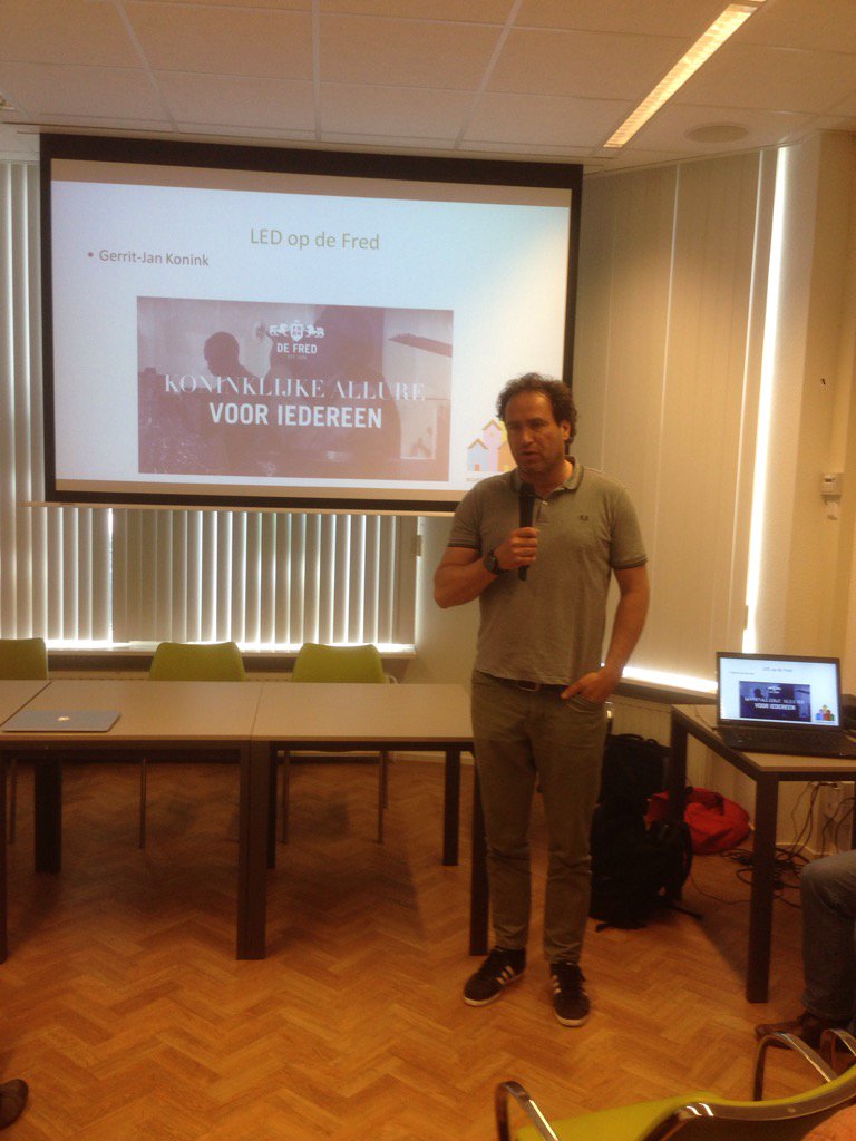 Gerrit Jan Konink presenteert actie Led op de Fred. <a href="/StatenkwartDH/">StatenkwartierDH</a>
