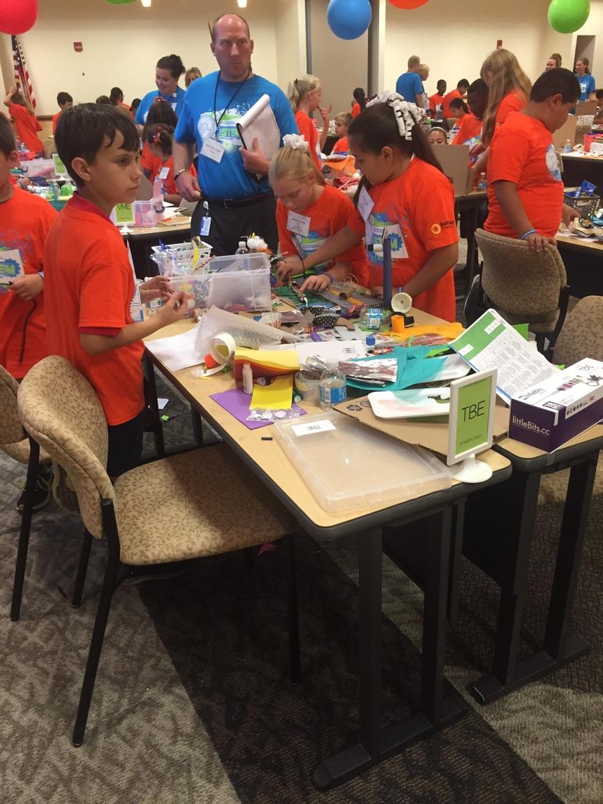 BFieldsCCPS's tweet photo. Wonderful day for team TBE Little Bits! @TommieBarfield @collierschools #CCPSTEM https://t.co/dLJZRmDYl4