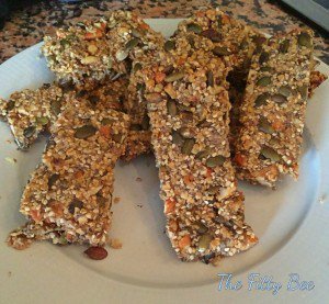 FittyBee's tweet image. Homemade Energy Bars thefittybee.com/2016/05/22/hom…