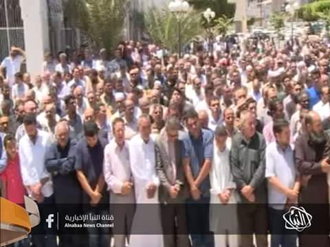 Tam2042's tweet photo. #مصراتة صلاة الجنازة على  محمد سوالم "وزير العمل السابق" https://t.co/El78vaEgAb