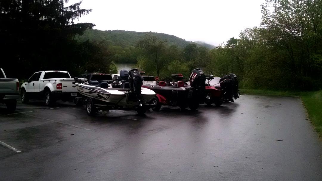 RexJohnsonbaugh's tweet photo. Day 2 of the @OurWishPA event, cold, rainy but the boaters are waiting on the kids.  Caught em yesterday!!! https://t.co/crkouLhldf