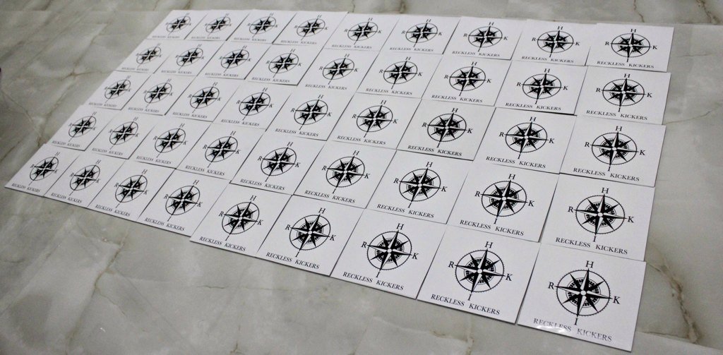 SHIPPING!

Bagi yang sudah order, CD EP nya lagi menuju ke tempat anda. kalau belum order silahkan cek <a href="/dailymerch/">Daily Merch</a>