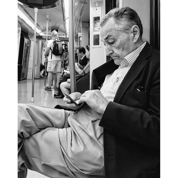 passengers_book's tweet photo. Untitled by Antonio Jiménez Lara at https://t.co/HmJtD0o03c #streetphotography #iphoneography #passengers https://t.co/SnhAF20zWG