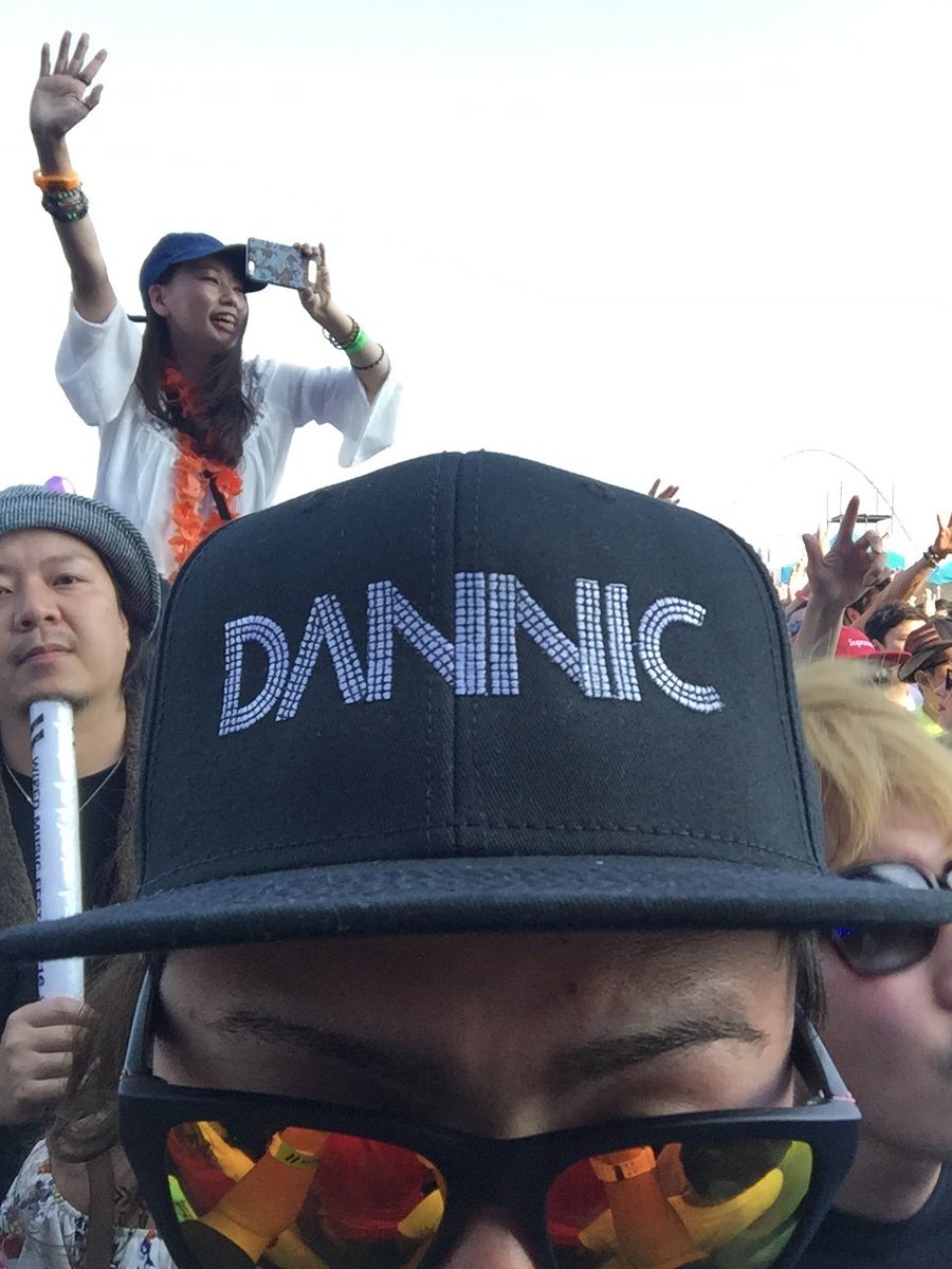 YC_0806_YF's tweet image. dannic帽子貰えてまぢで幸せでした😭 でもやっぱりDVBBSは最高すぎてちびった。 #DVBBS #dannic #WMF2016 #WMF