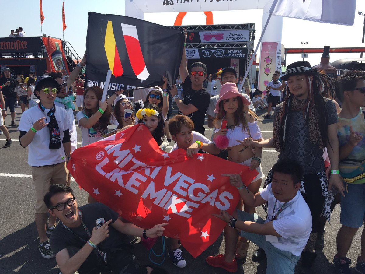 YC_0806_YF's tweet image. dannic帽子貰えてまぢで幸せでした😭 でもやっぱりDVBBSは最高すぎてちびった。 #DVBBS #dannic #WMF2016 #WMF