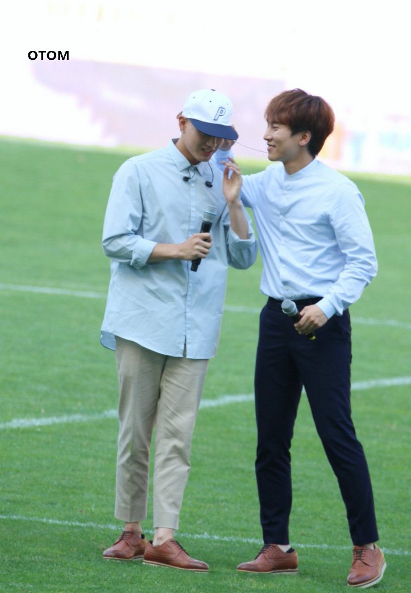OTom_U's tweet photo. [Preview]160522 JS Cup 폐막식 축하무대 #BTOB #비투비 #프니엘 #서은광 @PenielShin @BTOB_SEKwang 

인이어 인이어때무네 씹덕사 😍 https://t.co/rh1js0McK0