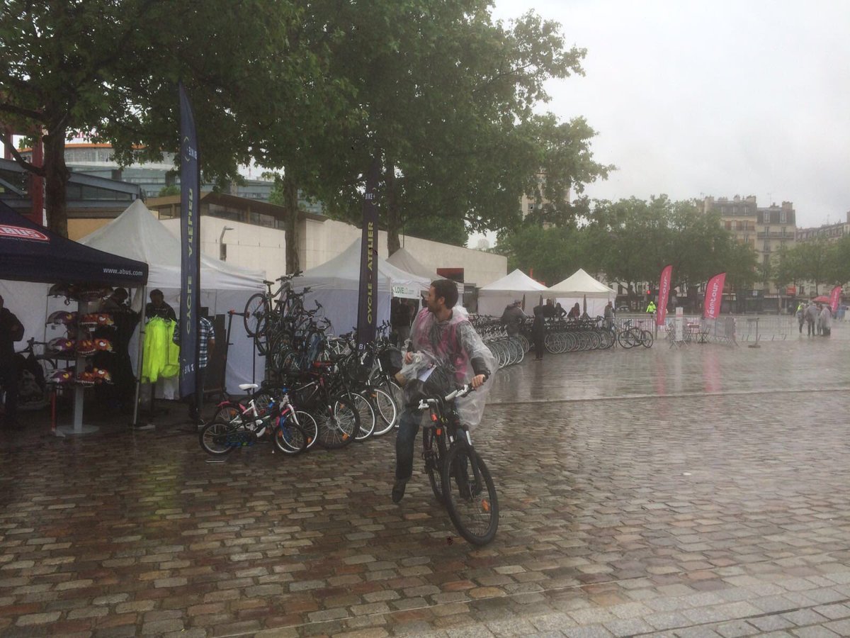 sonplusevent's tweet photo. Son+ Multitâche pour une ballade en vélo  #velotour #allovelo #grandehallelavilette #overade #abus #gosport #ffc https://t.co/h4zOhPSfA1