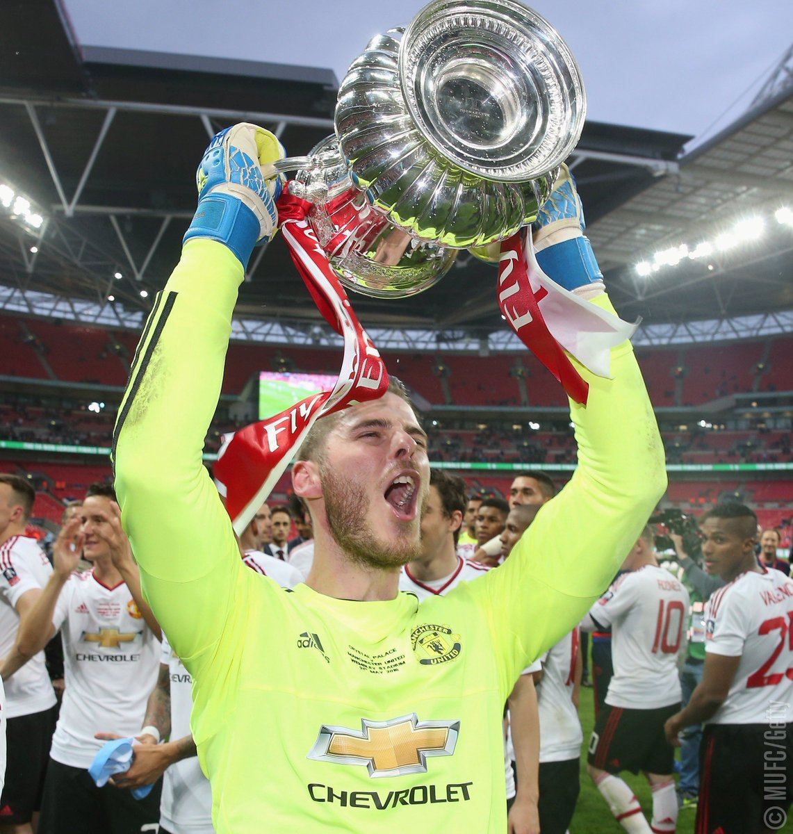 .<a href="/D_DeGea/">David de Gea</a>: "Kami Manchester United, salah satu tim terbaik di dunia dan juara FA Cup ini untuk fans."