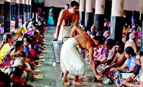 HinduJagoran's tweet photo. The Sacrifice w/o #VedicRules, where no Food offered &amp; w/o Chanting of Proper #Mantras - is faithless &amp; of ignorance https://t.co/uKUXYs7lsU