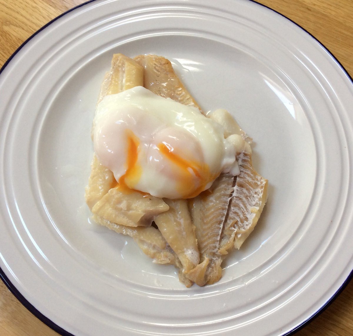 A double yoker from <a href="/CorrieMainsEggs/">Corrie Mains Eggs</a> to go with my poached smoked haddock this morning. #breakfast #fishismydish