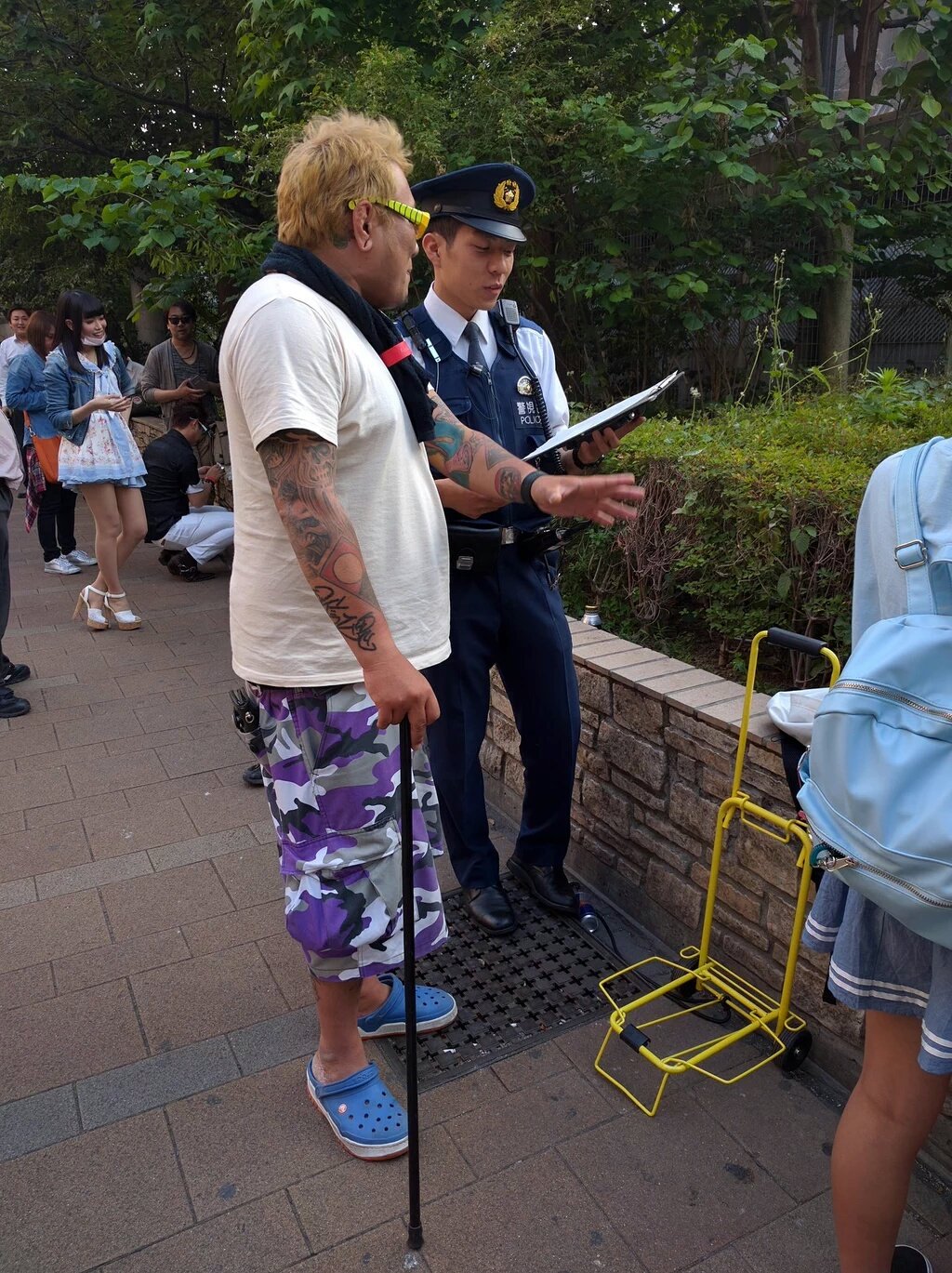 Freedom 警察 君はヤクザ 入れ墨してるけど 踊る 元彫り師ですよ 警察 君名前はべ 便所ですか 踊る 踊る便所太郎です 警察 みんな怖がるから外でウロウロし ないでください T Co Djm5dhsx3e Twitter Freedom 警察 君はヤクザ 入れ墨してるけど 踊る 元彫り師ですよ 警察 君名前はべ 便所ですか 踊る 踊る便所太郎です 警察 みんな怖がるから外でウロウロし ないでください T Co Djm5dhsx3e Twitter