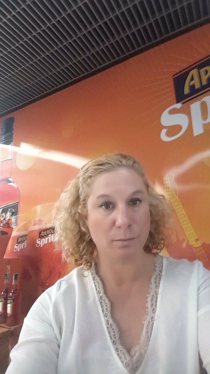 WAKE UP LISBOA <a href="/anaros40/">ana ros</a> IS ON HER WAY! @sangrewal1 <a href="/RicCamanini/">Riccardo Camanini</a> <a href="/MathieuRostaing/">Mathieu Rostaing-Tayard</a> <a href="/EnricoVignoli/">Enrico Vignoli</a> <a href="/Cook_inc/">Cook_inc. Magazine</a> @Lotuspr1