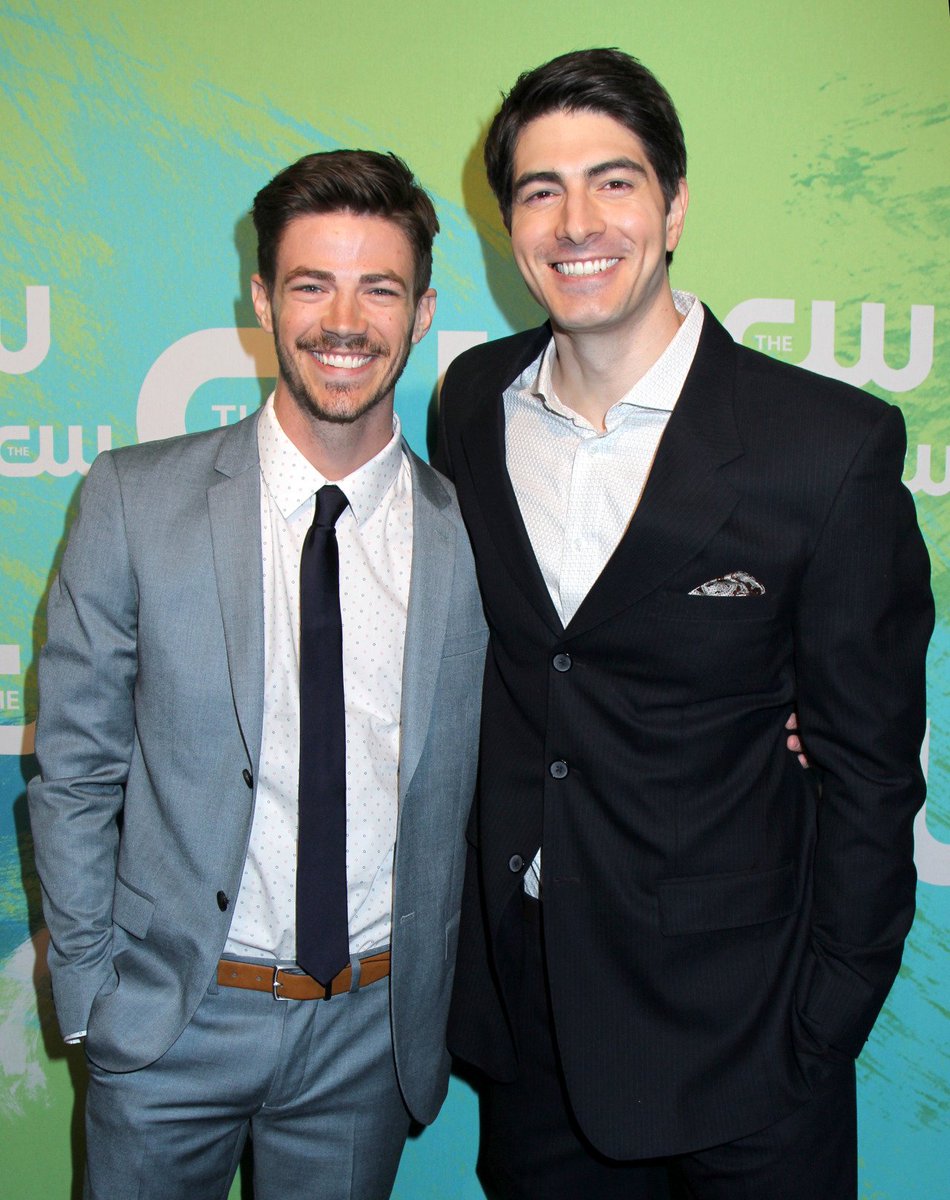 GustinFrance's tweet photo. #PHOTO Grant et Brandon J Routh aux #CWUpfronts2016 (2) https://t.co/diHJpAVdHR