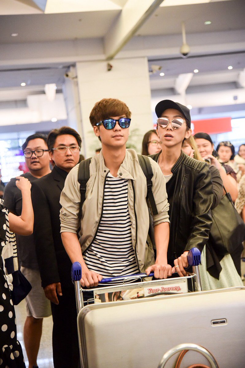 ls_freelance's tweet photo. Bye bye … Taiwan 👋
เดินทางปลอดภัยกันนะคะหนุ่มๆ
#WNATaiwanFanMeeting https://t.co/5rgOGcMV8U