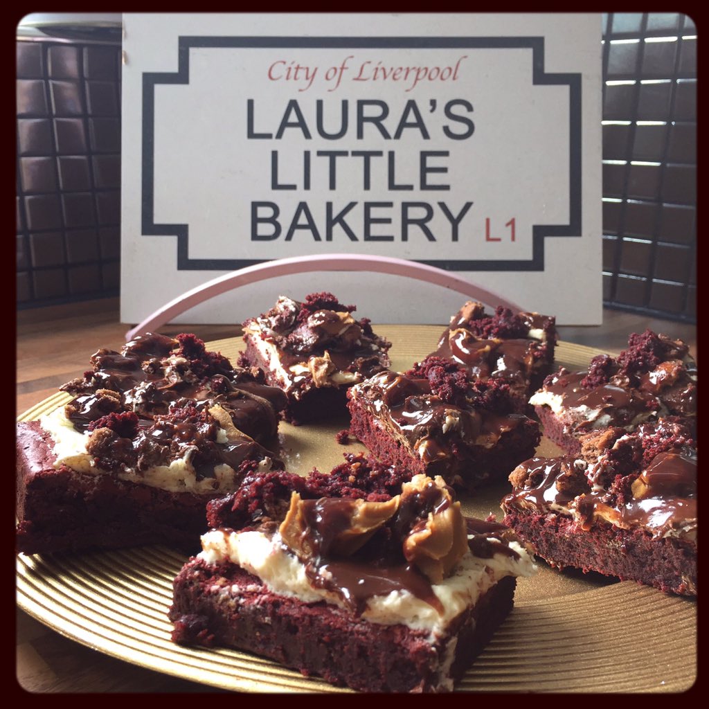 LaurasBakery's tweet image. Announcing the winner at 2! RT/follow &amp;amp; ❤️ to win 8 loaded red velvet brownies! #justbecause #competition #sundayfun