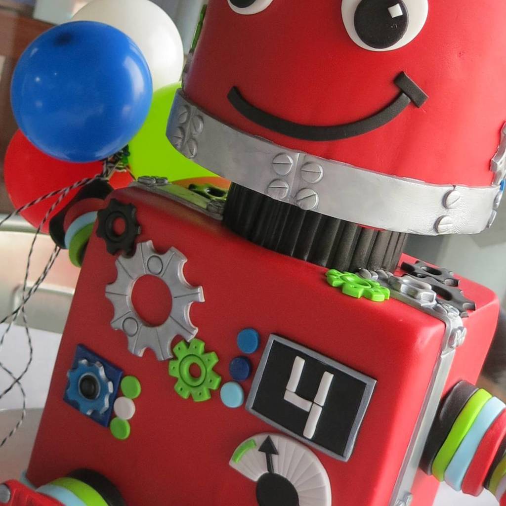 Otherbots's tweet image. ✳Details and robot parts...✳ #robotcake #robotparty #robottheme #kidscakes #melbournecakes #cakesofinstagram #melbo…