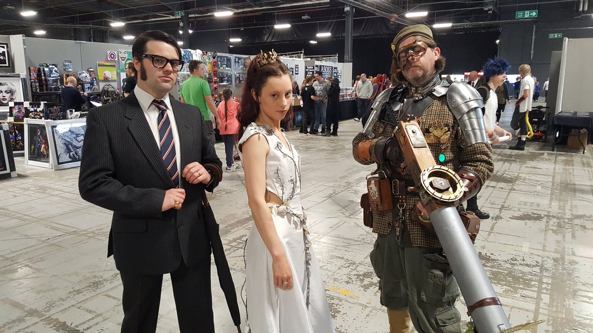 DarkCleoPro's tweet photo. So many fantastic costumes come in to #fccmanchester today Remember we have a professional photo shoot @Showmasters https://t.co/dhF60cj8Dx