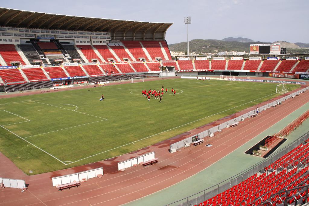 elchecf's tweet photo. EQUIPO | Plan de viaje a Mallorca https://t.co/V75f89IY90 #MLLvECF #SiempreContigo https://t.co/WkPTCHFw1N